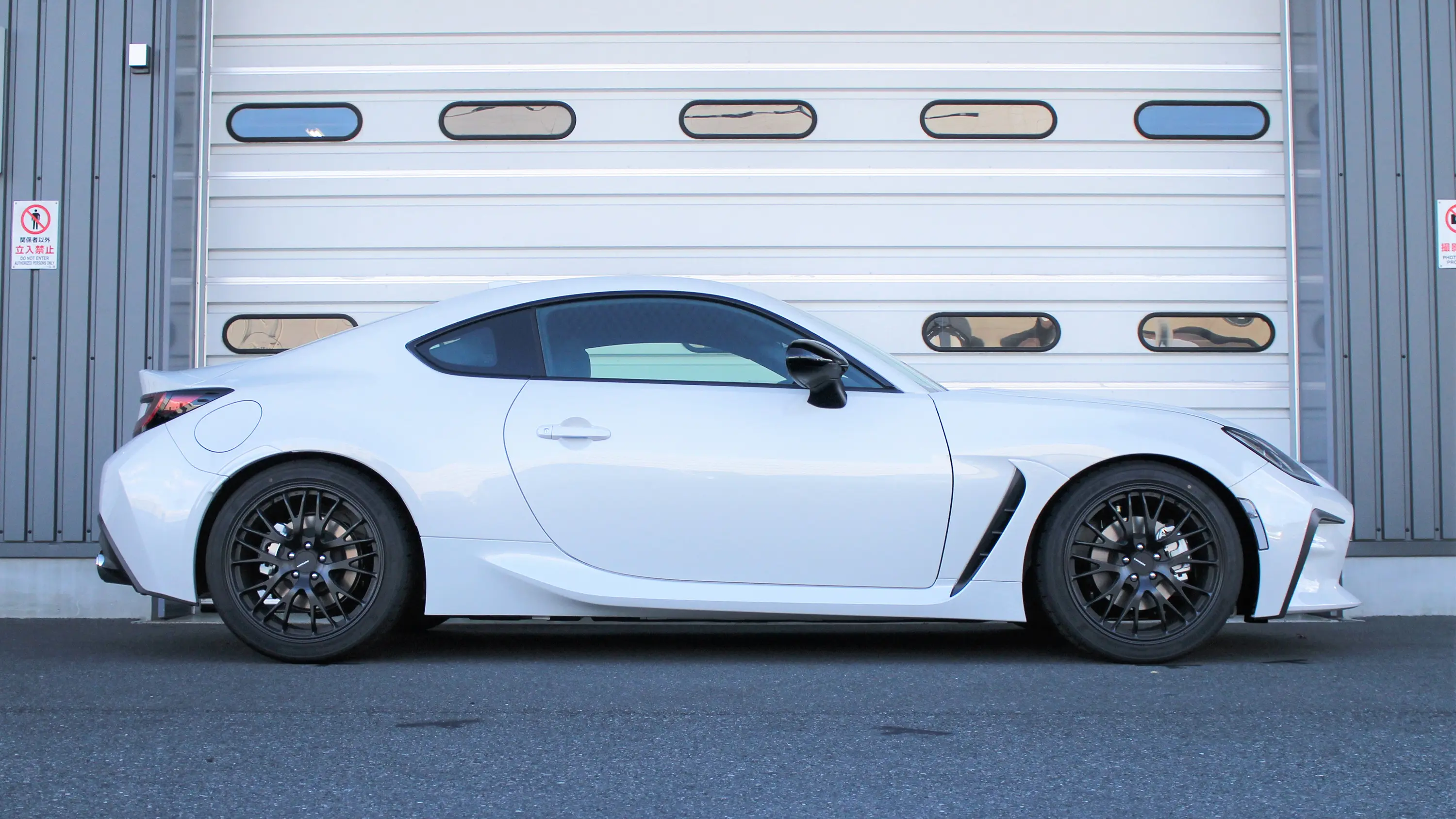 GR86 ZN8 フロント-30mm リア-30mm サイド