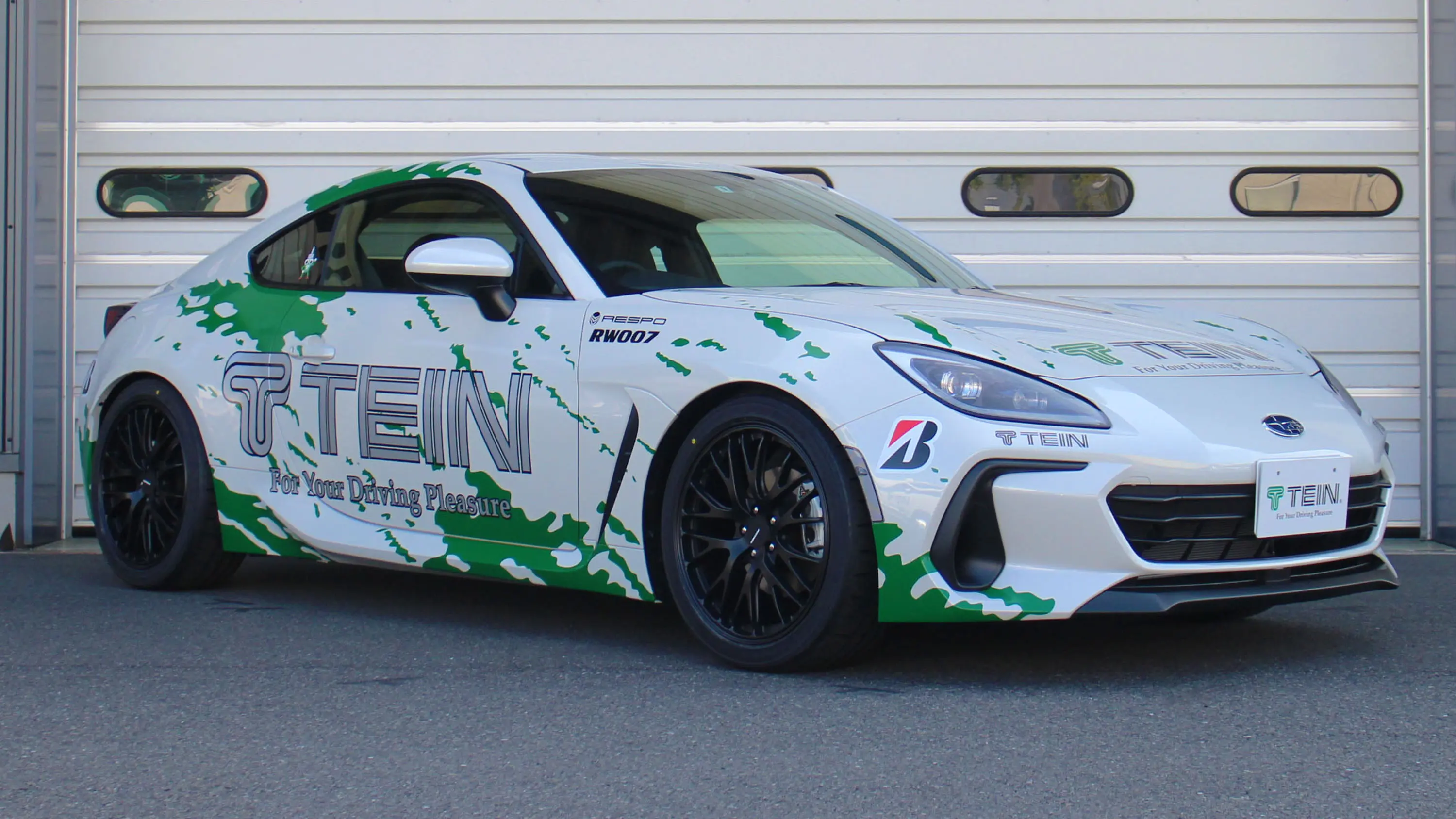 BRZ ZD8 フロント-35mm リア-40mm フロント